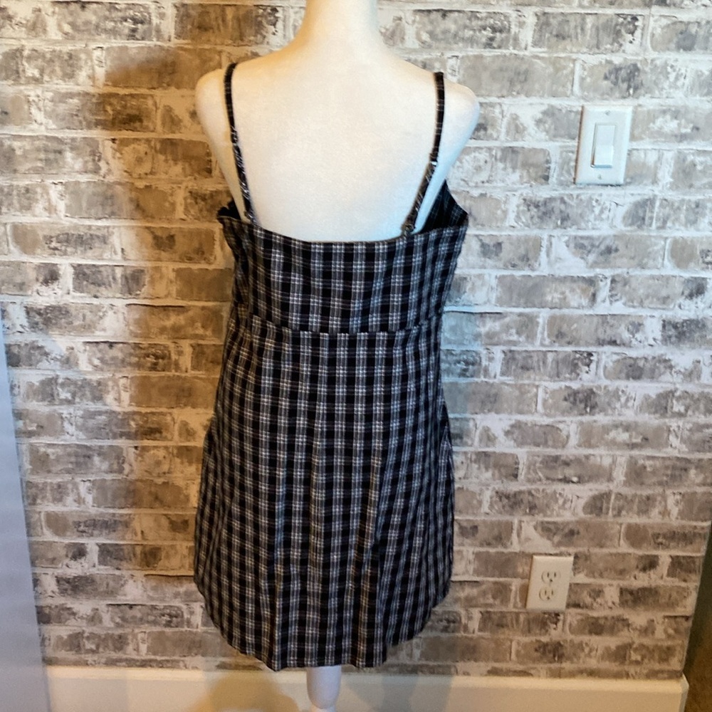 Hollister Black and White Plaid Midi Dress - Picture 7 of 14